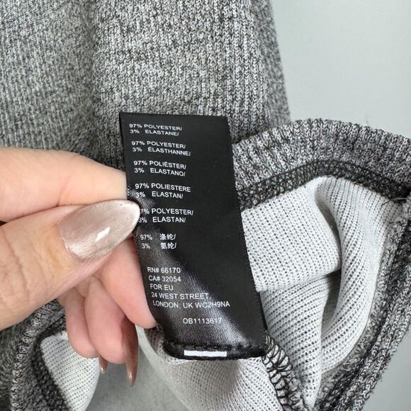 URBAN OUTFITTERS | Gray Oversized Cropped Clearwater Henley Top Women’s Size M - Picture 9 of 10